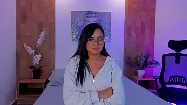 Lucia_Brown_ live cam