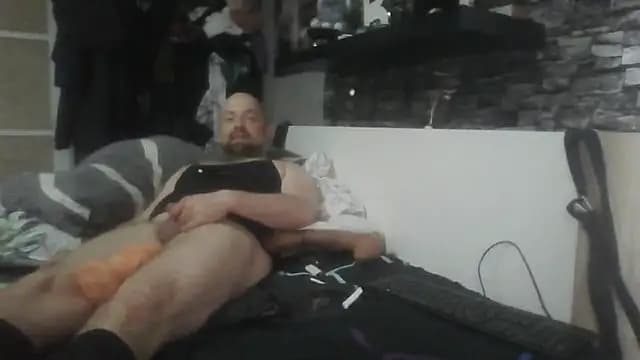 Prehistorixxx2686 live cam on Stripchat