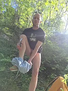 HornyTeacher1987 live cam