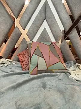 Hannagarces live cam