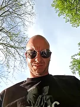 HornyTeacher1987 live cam