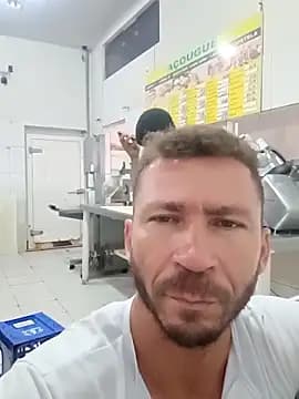 RobertoLuiz84 live cam