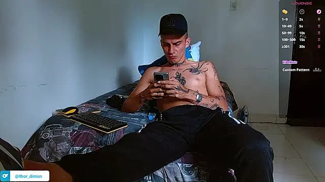 bray_hotboy777 live cam