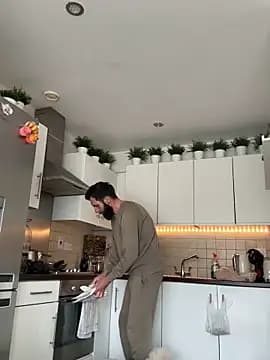 Michel_huge live cam