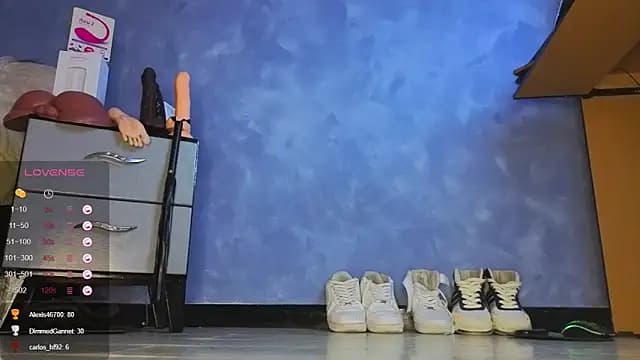 TomLover_12 live cam