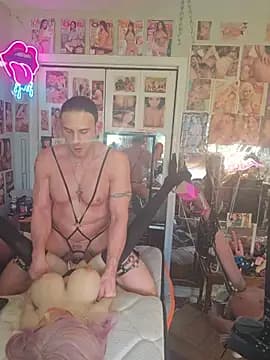 luvs2cumm69 live cam