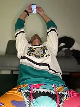 StrokingDaddy4 live cam