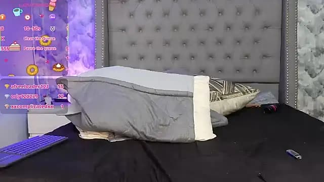 Shantal_Joness live cam