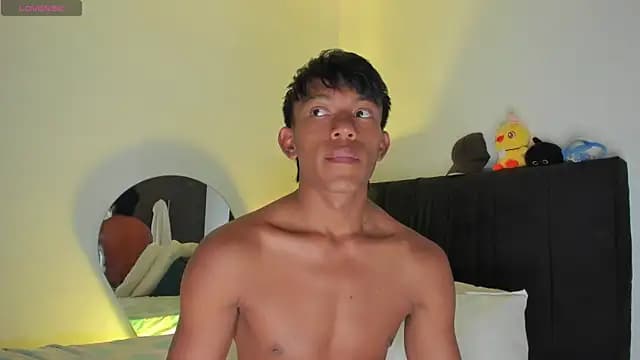 santinaughty live cam