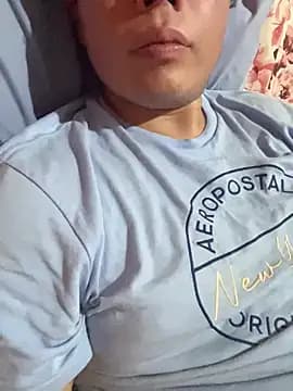 DanielZz69 live cam on Stripchat