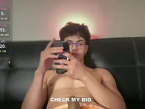 wilddesiree__ live cam