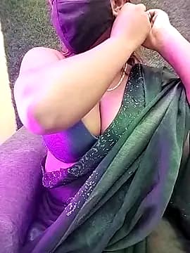 LoveLy-Soneya live cam