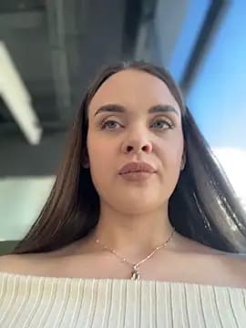 KristiRich live cam on Stripchat