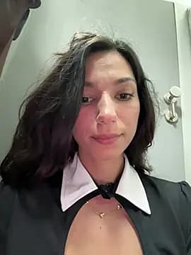 -_MiaQueen_ live cam