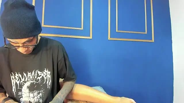 Demon_Rose_ live cam on Stripchat