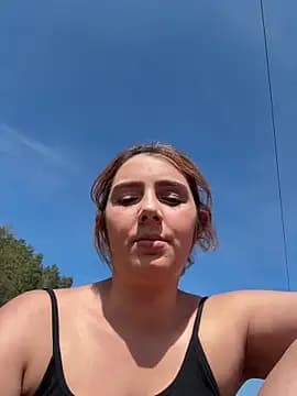 hotamanda01 live cam