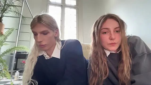 AliceSnowCatt live cam