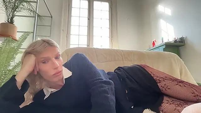 AliceSnowCatt live cam