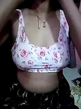 Softheart-97 live cam