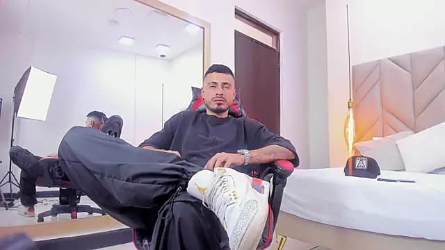 MatthewCullen live cam