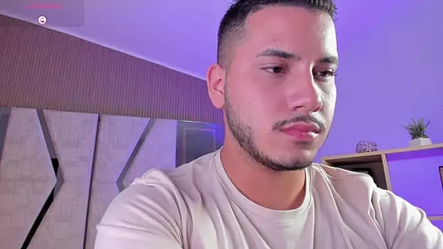Axel_grey_ live cam