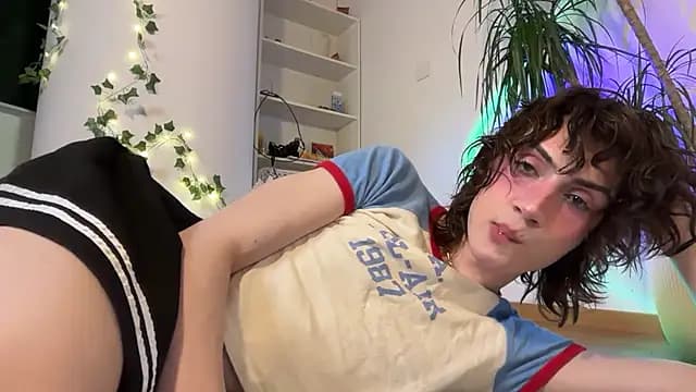 kira_yoshika9e live cam