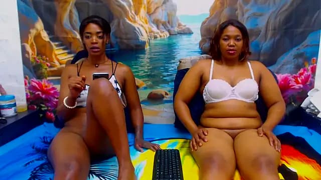 SweetSinAura live cam