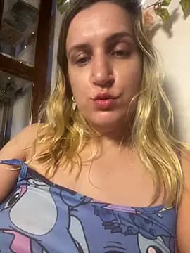 Bia_sexynovaes live cam