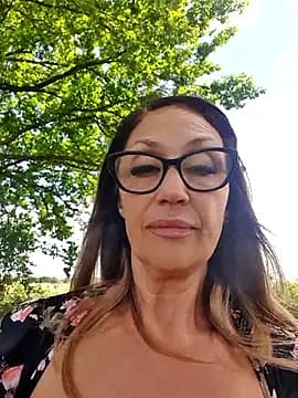 JasmineNoir2 live cam