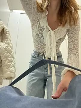 -AngelAri live cam