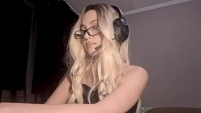 Katrinethequeen live cam
