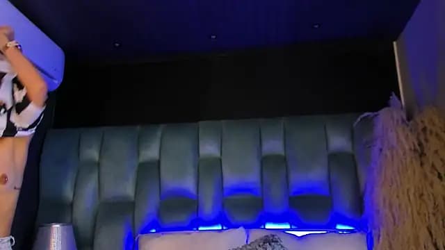 AmmyJones_ live cam