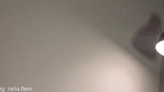 CeliaFleming live cam on Stripchat