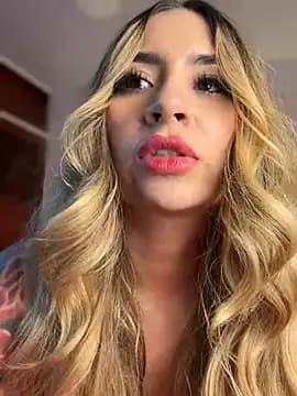 abbymodell1 live cam on Stripchat