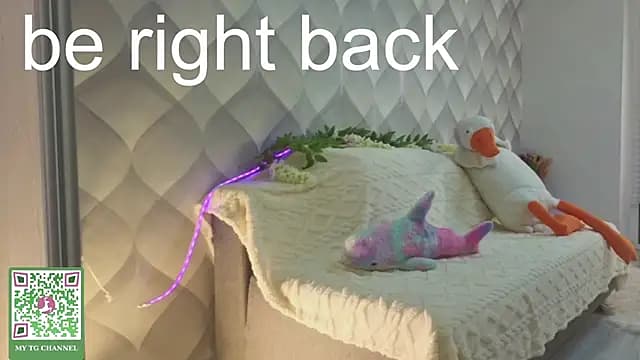 ElfredaTupy live cam