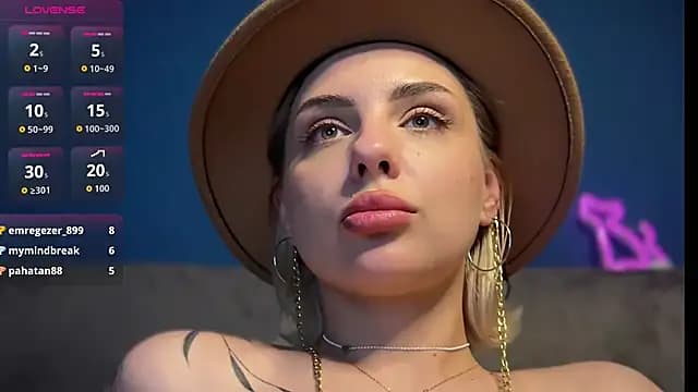 mari_grey live cam