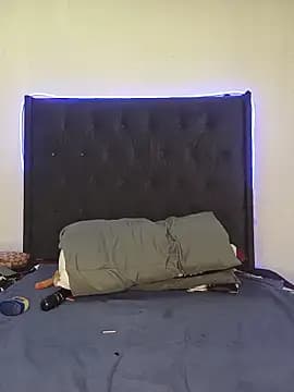 Sex_bomb30 live cam