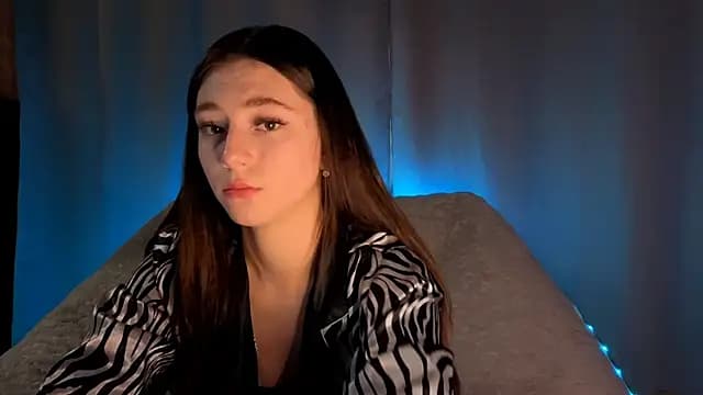 SunlitDeslre live cam