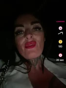 ScarletEire live cam