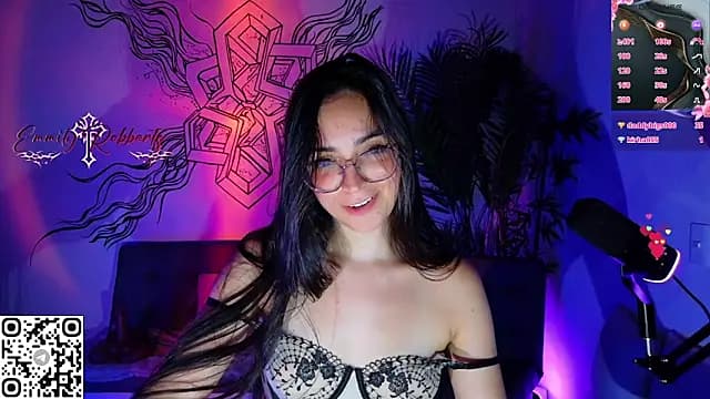 Emmi_Roberts live cam