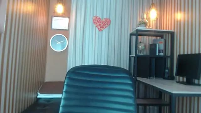 Iris_Foster_ live cam