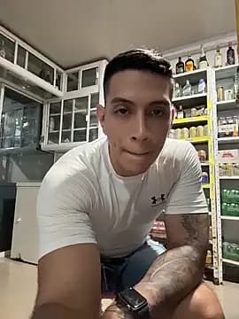 OliverWest04 live cam