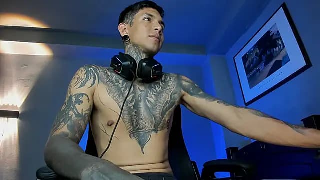 Travtanner live cam