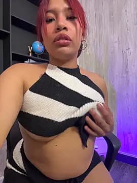 Cherry_Charlottee live cam