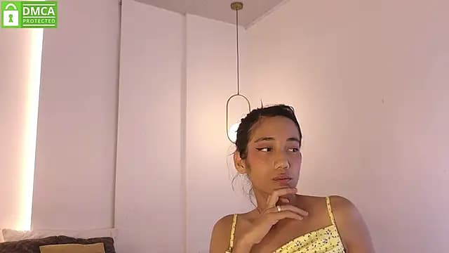 hot_little_bunny live cam