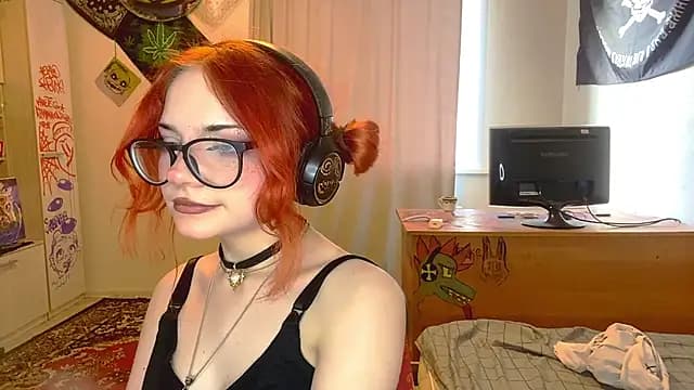RedHeadCat live cam