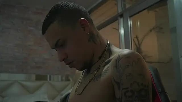 AlphaMasterXxx live cam