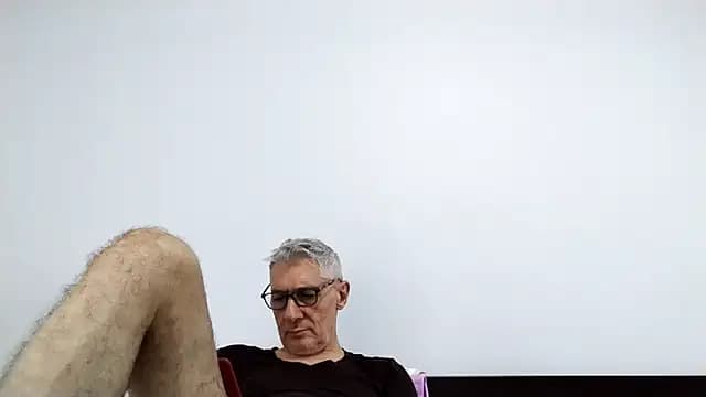 BIGUNCUTHARDCOCK live cam