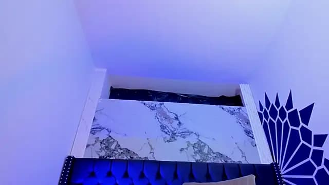 EthaanCox live cam