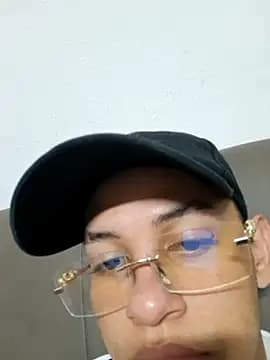 Top_and_bottom live cam